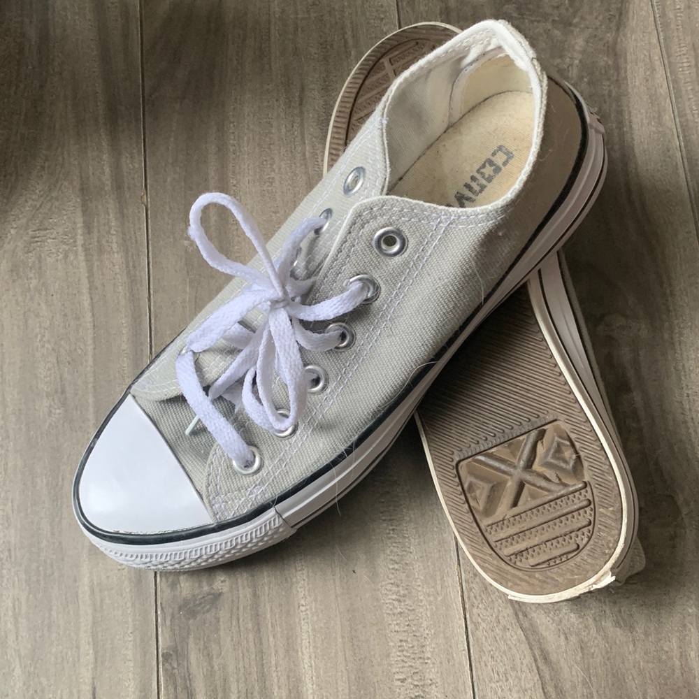 Converse Women's Light Gray Canvas Sneakers